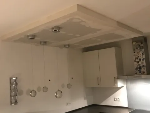 Decken – Abgehaengte Decke Kueche Aufbau Und Gespachtelt