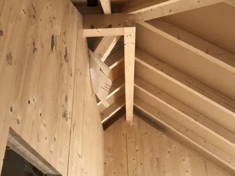 Ausbau mit Gipskarton – Massivholzhaus Rohbau 1